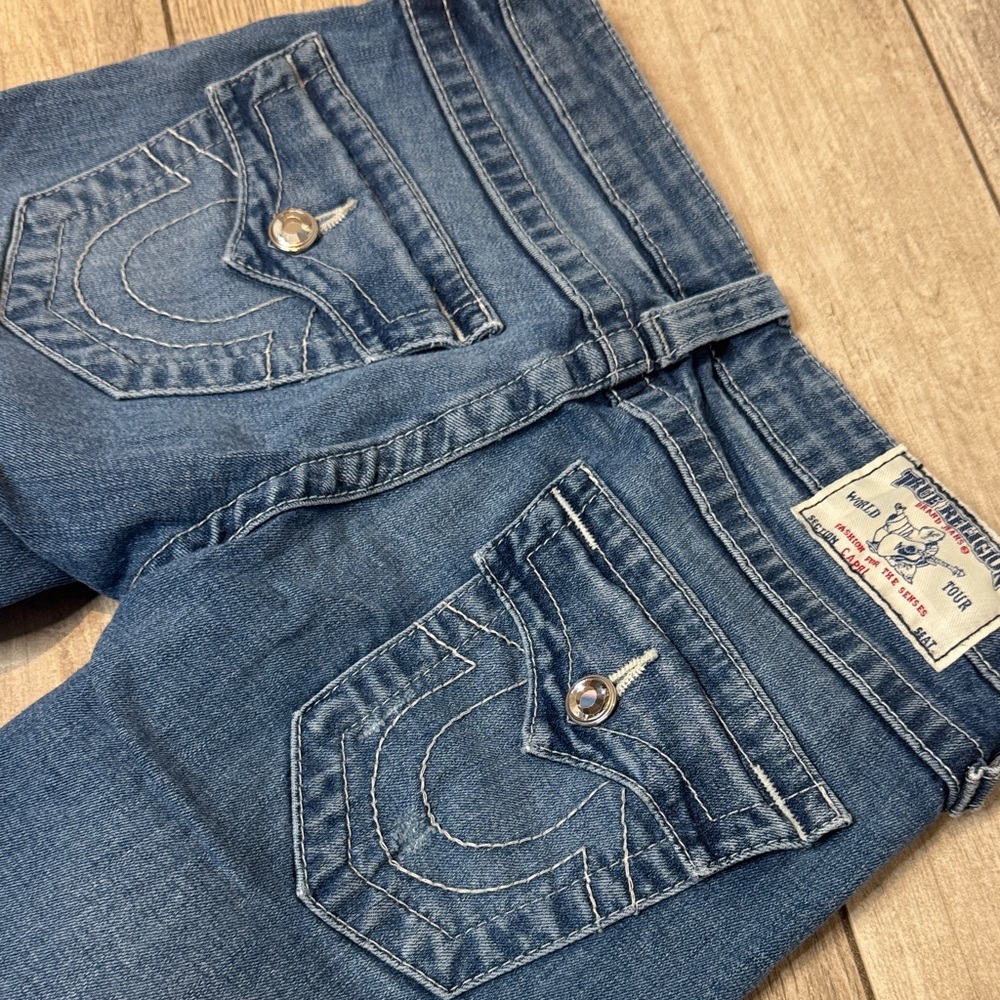 True Religion- Size 25 Classic Blue Women's Capri Jeans